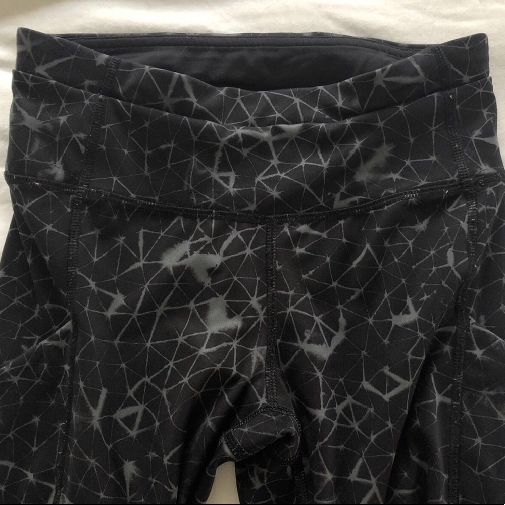 Black Lululemon leggings